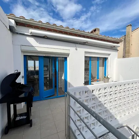 Apartment Family With Sea View *